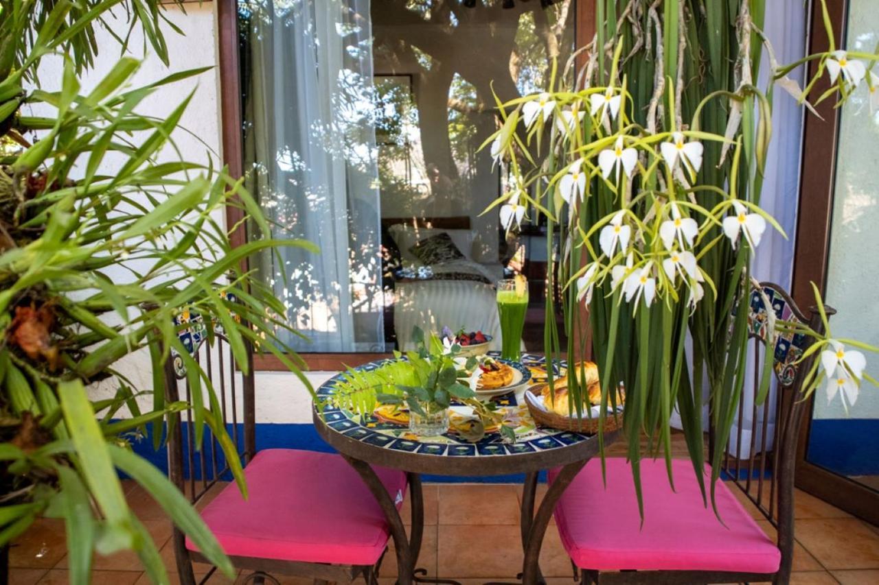 Meson De Leyendas Breakfast & Downtown Valle de Bravo Ngoại thất bức ảnh