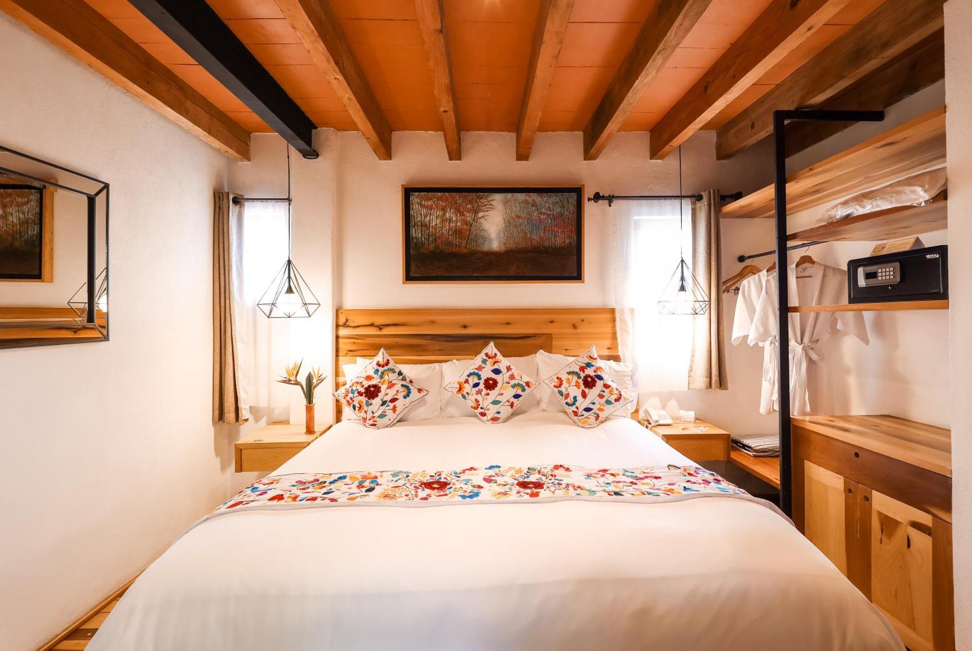 Meson De Leyendas Breakfast & Downtown Valle de Bravo Ngoại thất bức ảnh