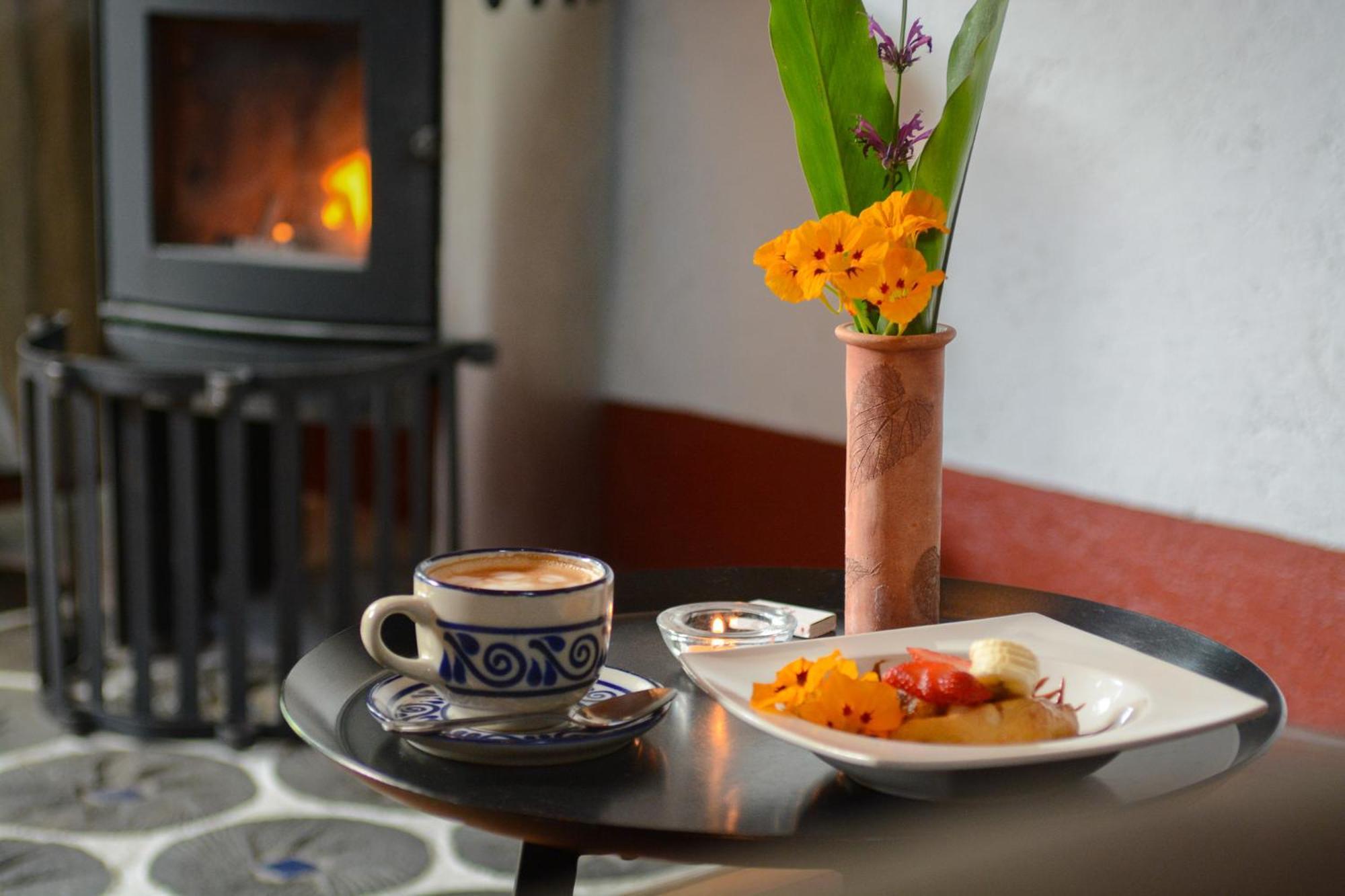 Meson De Leyendas Breakfast & Downtown Valle de Bravo Ngoại thất bức ảnh