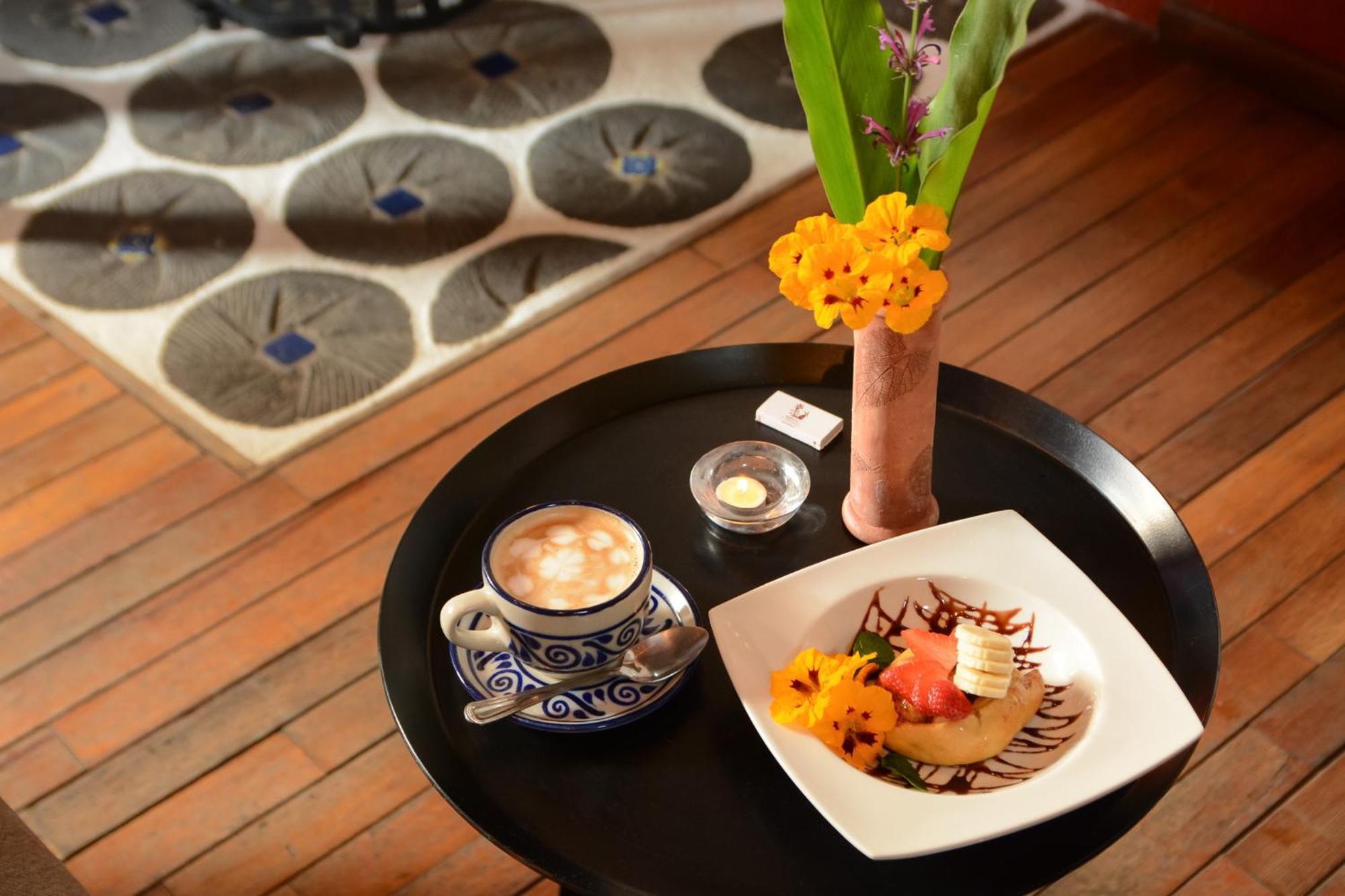 Meson De Leyendas Breakfast & Downtown Valle de Bravo Ngoại thất bức ảnh