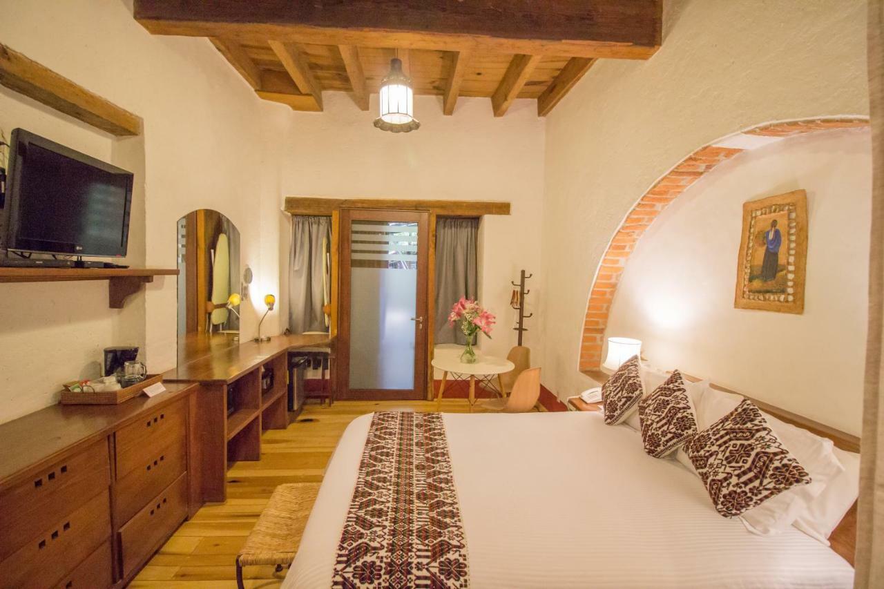 Meson De Leyendas Breakfast & Downtown Valle de Bravo Ngoại thất bức ảnh