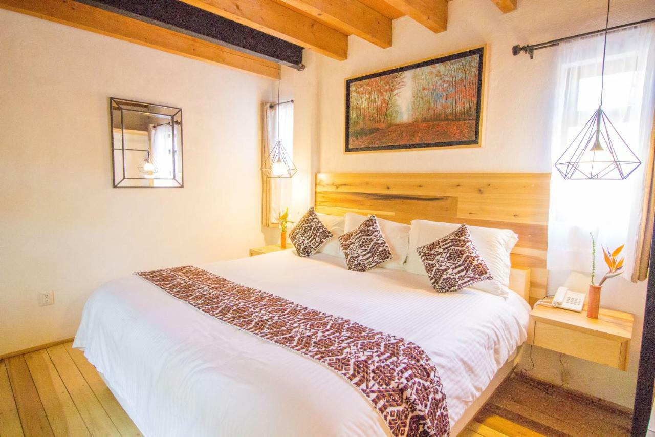Meson De Leyendas Breakfast & Downtown Valle de Bravo Ngoại thất bức ảnh