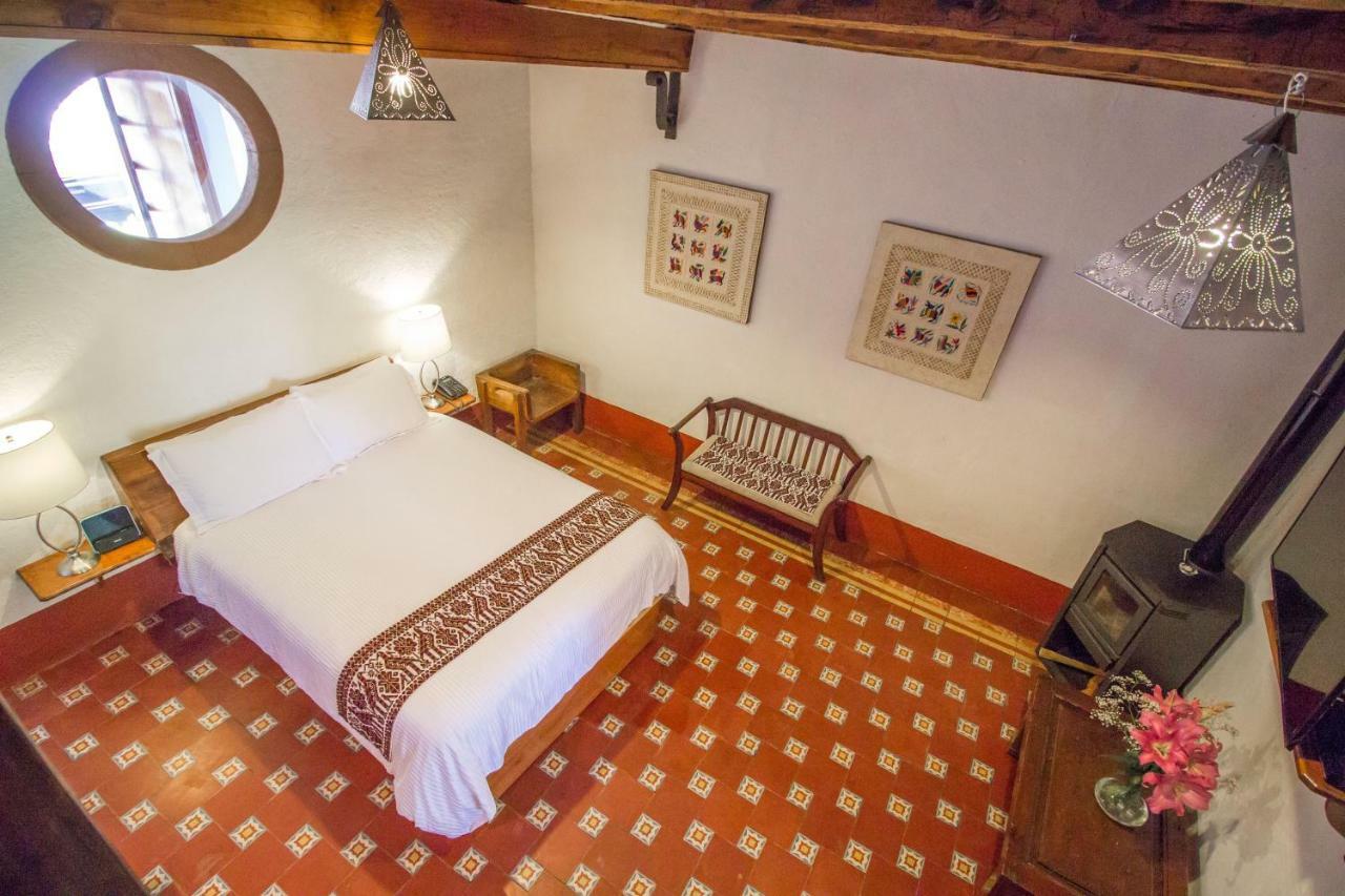 Meson De Leyendas Breakfast & Downtown Valle de Bravo Ngoại thất bức ảnh